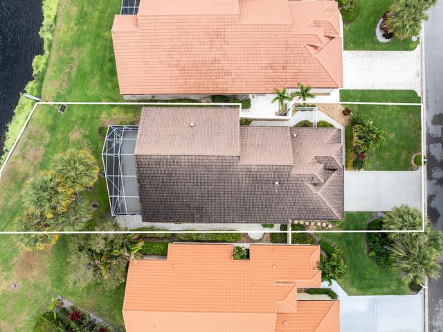 6938 Briarlake Circle, West Palm Beach, FL 33418