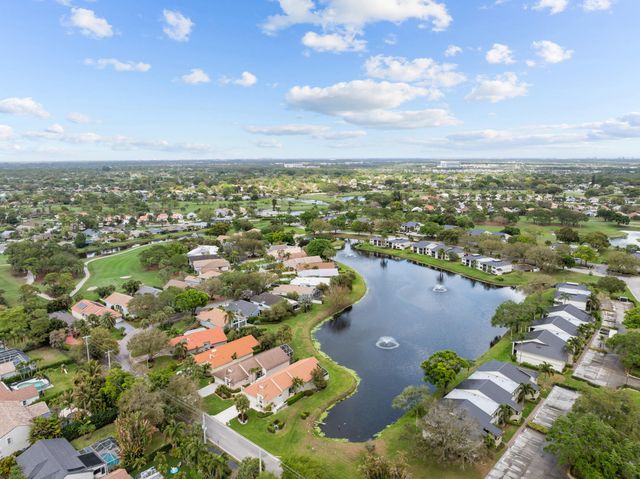 6938 Briarlake Circle, West Palm Beach, FL 33418