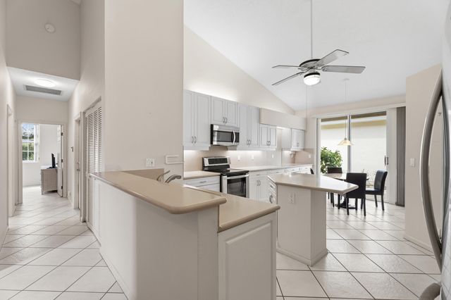 6938 Briarlake Circle, West Palm Beach, FL 33418