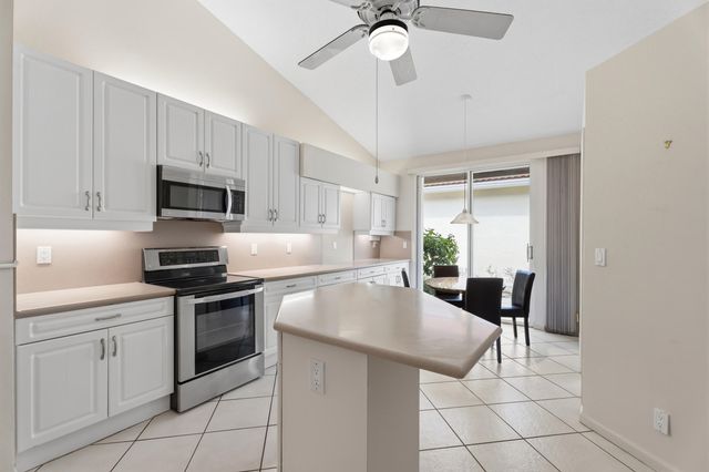 6938 Briarlake Circle, West Palm Beach, FL 33418