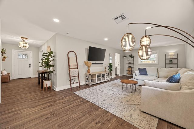 11322 Gaymoor Drive, Houston, TX 77035