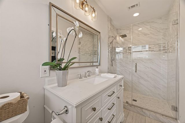 11322 Gaymoor Drive, Houston, TX 77035