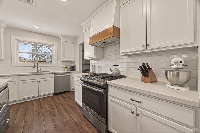 11322 Gaymoor Drive, Houston, TX 77035