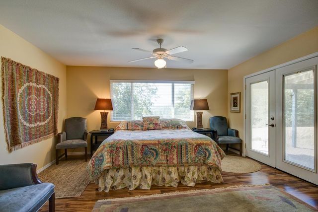 8698 Mountain Meadow Dr, Mountain Ranch, CA 95246