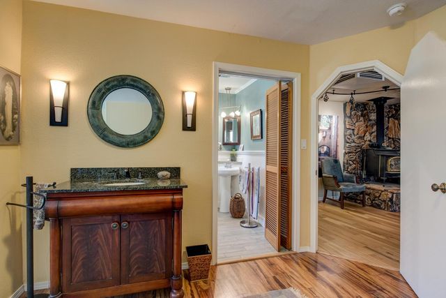 8698 Mountain Meadow Dr, Mountain Ranch, CA 95246