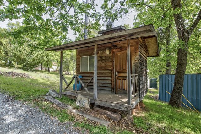 8698 Mountain Meadow Dr, Mountain Ranch, CA 95246