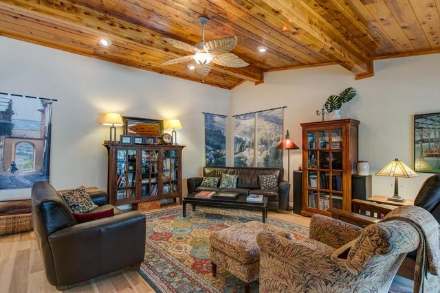 8698 Mountain Meadow Dr, Mountain Ranch, CA 95246