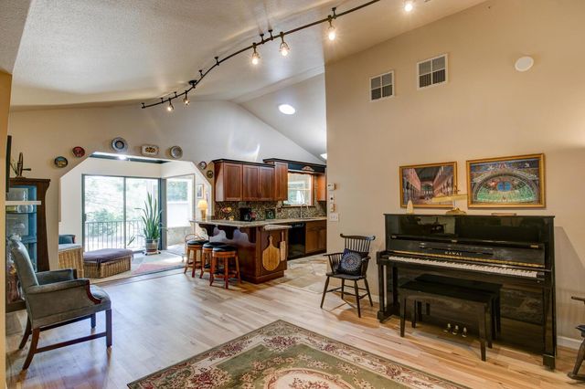 8698 Mountain Meadow Dr, Mountain Ranch, CA 95246