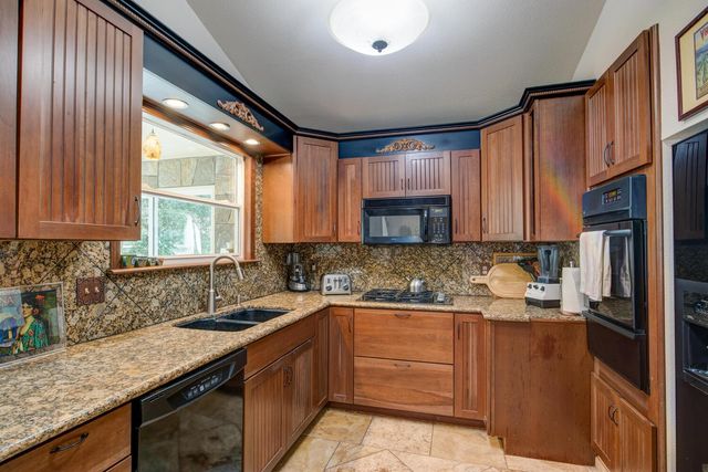 8698 Mountain Meadow Dr, Mountain Ranch, CA 95246