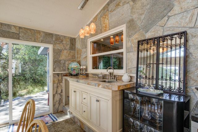 8698 Mountain Meadow Dr, Mountain Ranch, CA 95246