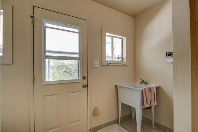 8698 Mountain Meadow Dr, Mountain Ranch, CA 95246