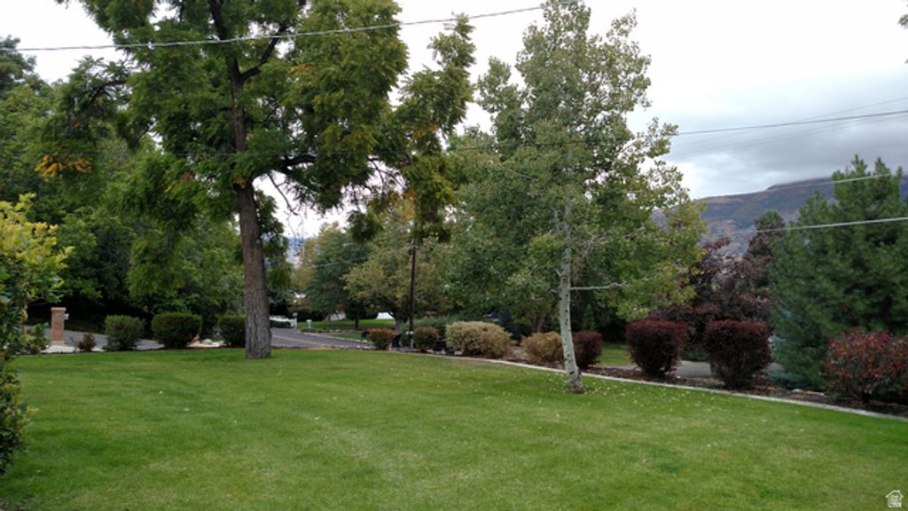 Image 15 of property listing at 1360 S CARTERVILLE RD, Orem, UT 84097