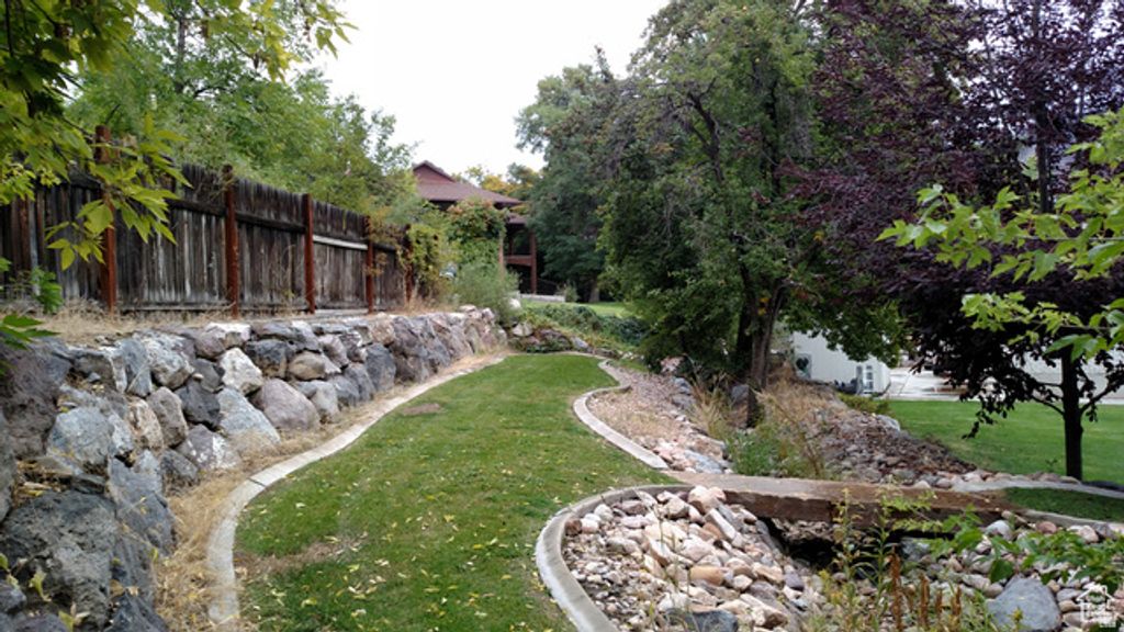 Image 33 of property listing at 1360 S CARTERVILLE RD, Orem, UT 84097