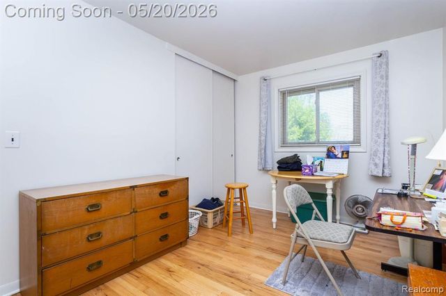 1002 Kettering Avenue, Pontiac, MI 48340