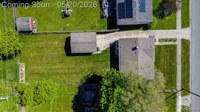 1002 Kettering Avenue, Pontiac, MI 48340