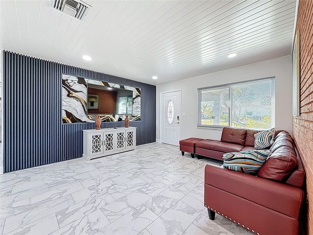 10709 DONBRESE AVENUE, Tampa, FL 33615