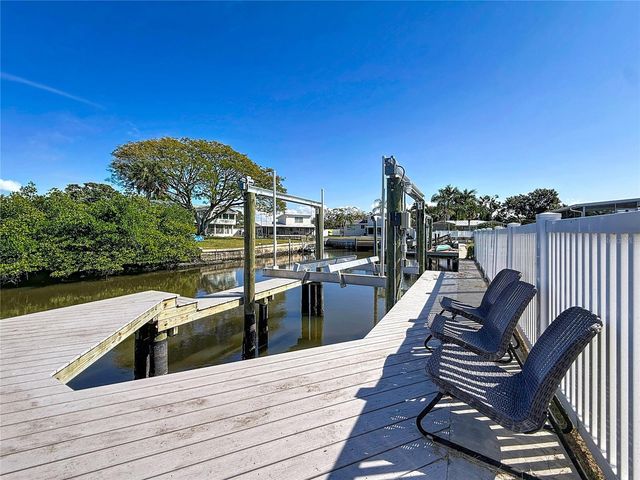 10709 DONBRESE AVENUE, Tampa, FL 33615