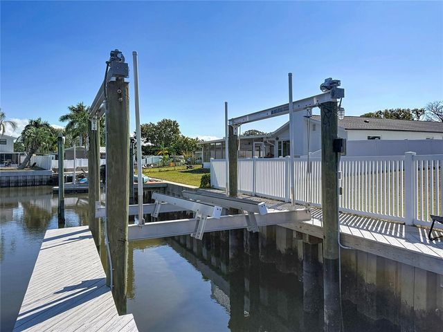 10709 DONBRESE AVENUE, Tampa, FL 33615