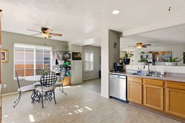 6636 SHIPROCK Drive NE, Rio Rancho, NM 87144