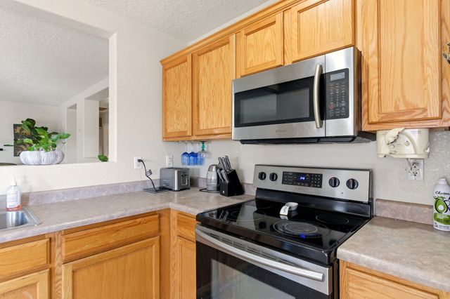 6636 SHIPROCK Drive NE, Rio Rancho, NM 87144