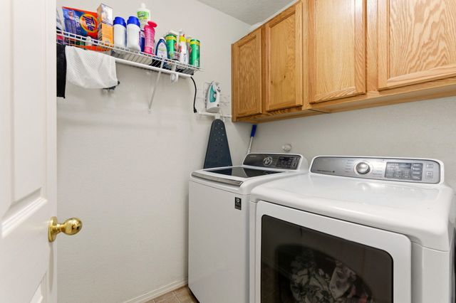 6636 SHIPROCK Drive NE, Rio Rancho, NM 87144