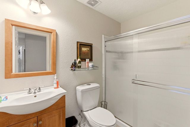 6636 SHIPROCK Drive NE, Rio Rancho, NM 87144