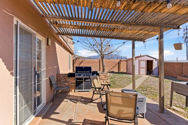 6636 SHIPROCK Drive NE, Rio Rancho, NM 87144