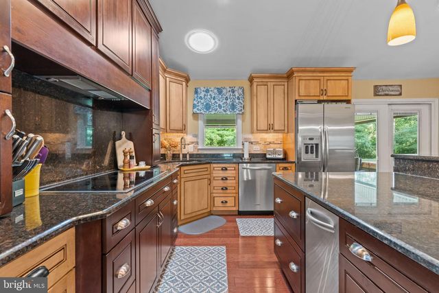 720 OAK TERRACE DR, Ambler, PA 19002