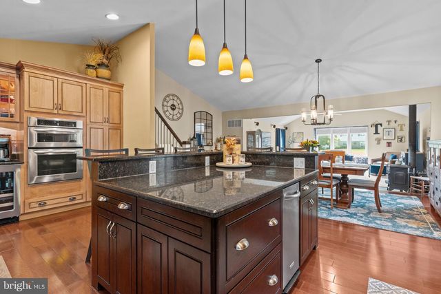 720 OAK TERRACE DR, Ambler, PA 19002