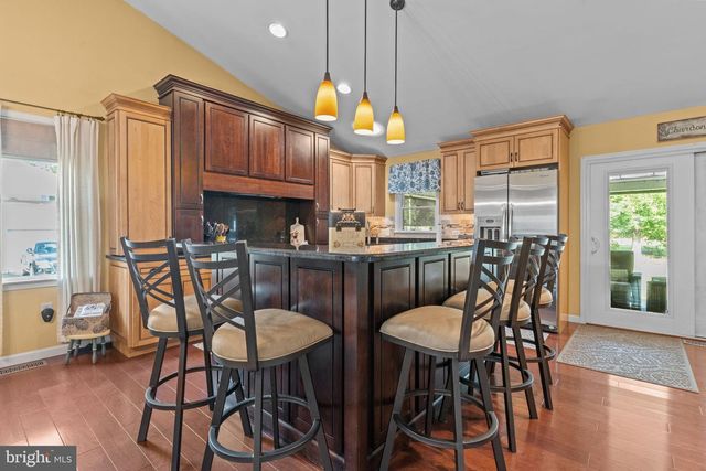 720 OAK TERRACE DR, Ambler, PA 19002