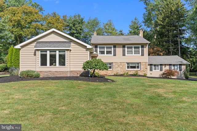 720 OAK TERRACE DR, Ambler, PA 19002