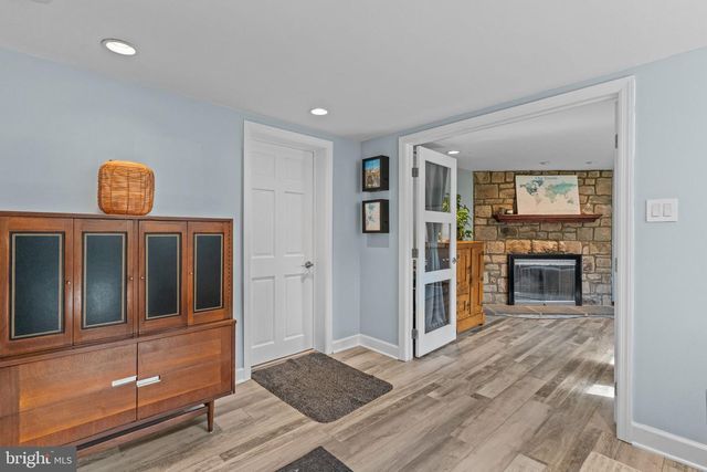720 OAK TERRACE DR, Ambler, PA 19002