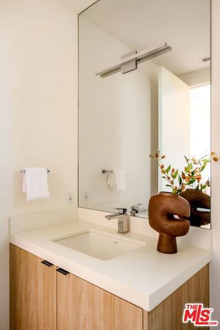 734 18th Street, Santa Monica, CA 90402