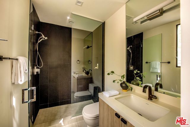 734 18th Street, Santa Monica, CA 90402