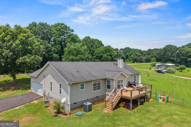1649 Brays Lake Road, Royston, GA 30662