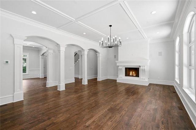 10745 Shallowford Road, Roswell, GA 30075