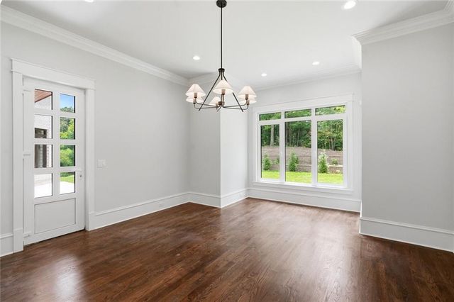 10745 Shallowford Road, Roswell, GA 30075
