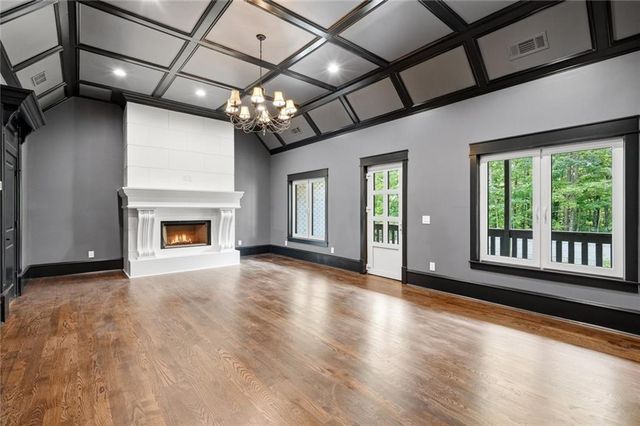 10745 Shallowford Road, Roswell, GA 30075