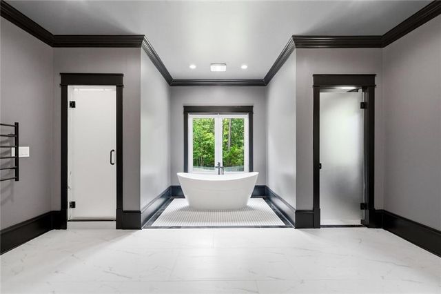 10745 Shallowford Road, Roswell, GA 30075