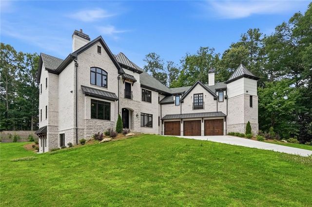 10745 Shallowford Road, Roswell, GA 30075