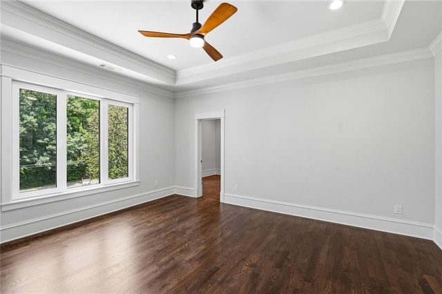 10745 Shallowford Road, Roswell, GA 30075