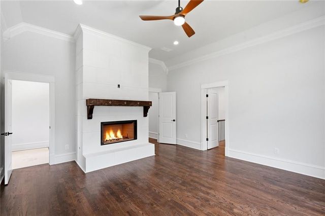 10745 Shallowford Road, Roswell, GA 30075