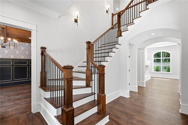 10745 Shallowford Road, Roswell, GA 30075
