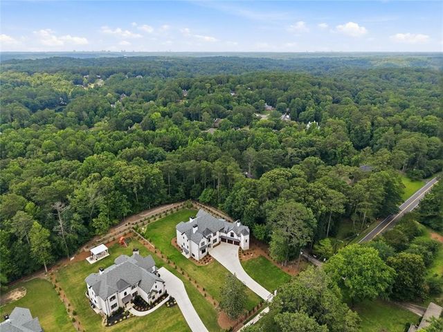 10745 Shallowford Road, Roswell, GA 30075