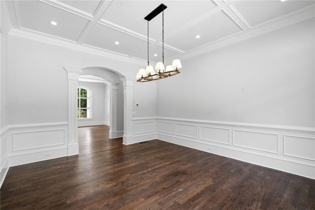 10745 Shallowford Road, Roswell, GA 30075