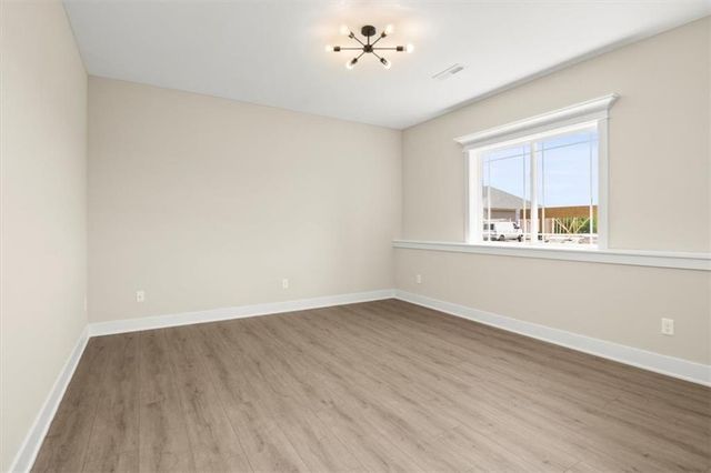 1325 N Holland Court, Independence, MO 64056