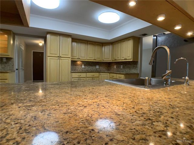 1802 N 17th Street, Harlingen, TX 78550