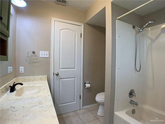 1802 N 17th Street, Harlingen, TX 78550