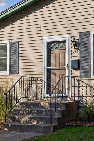 740 Jefferson Street NE, Minneapolis, MN 55413