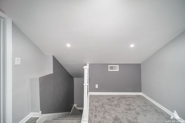 7141 S Artesian Avenue, Chicago, IL 60629